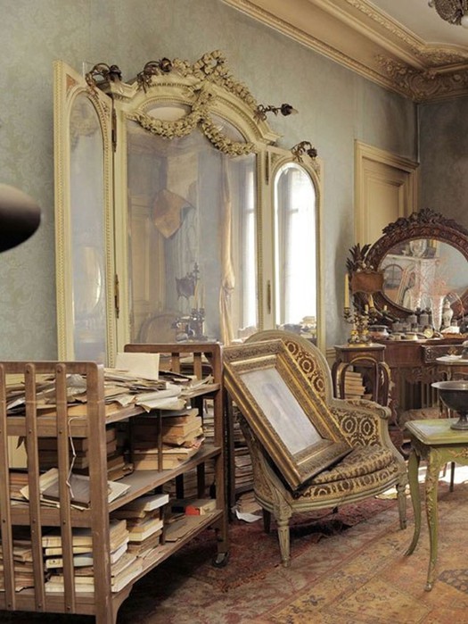 В Париже обнаружена квартира с ценными картинами, которая была закрыта 70 лет