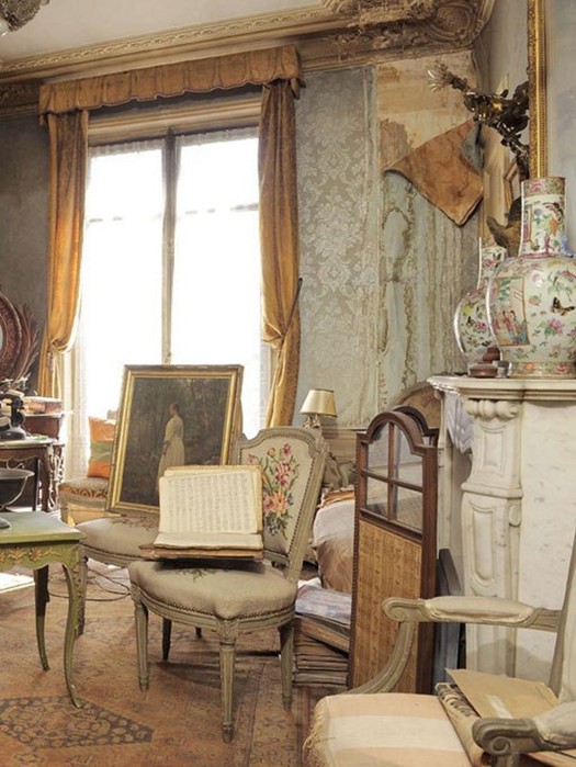 В Париже обнаружена квартира с ценными картинами, которая была закрыта 70 лет