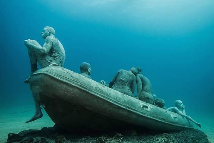 jason-decaires-taylor-sculptures-underwater