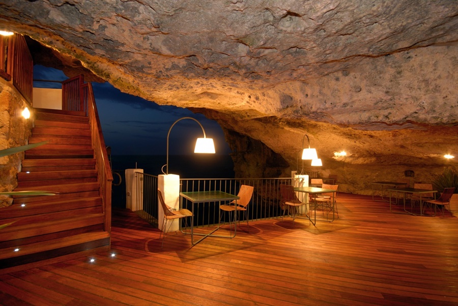 grotta-palazzese-italyanskiy-otel