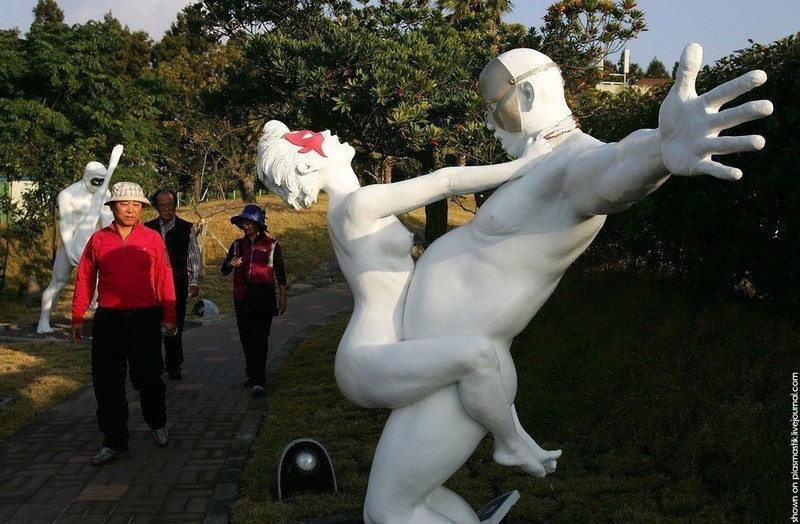 Самые известные откровенные и эротичные скульптуры мира