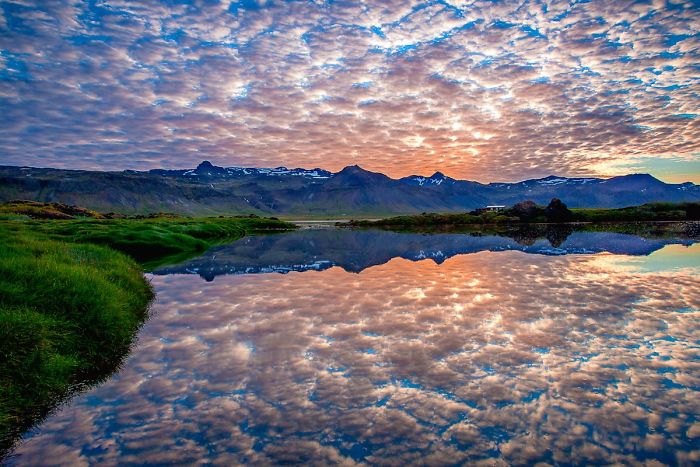 Озеро в Исландии